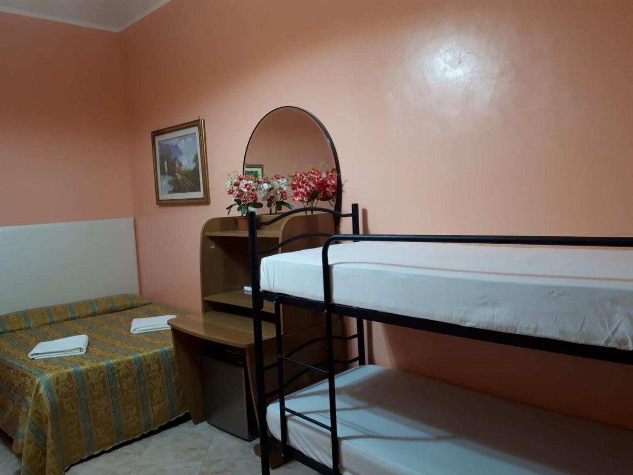 Roma Guest House Exterior foto